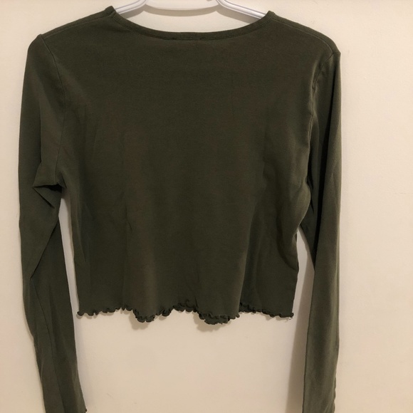 Green long sleeve - Picture 2 of 3